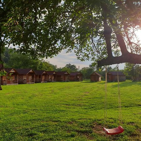 Casutele Din Grosi Hotel Grosi  Luaran gambar
